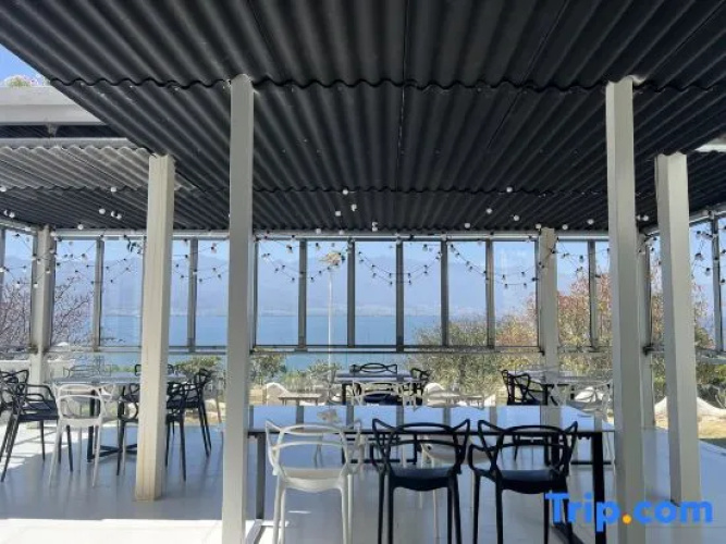 Dali Biyue Sea View Hotel