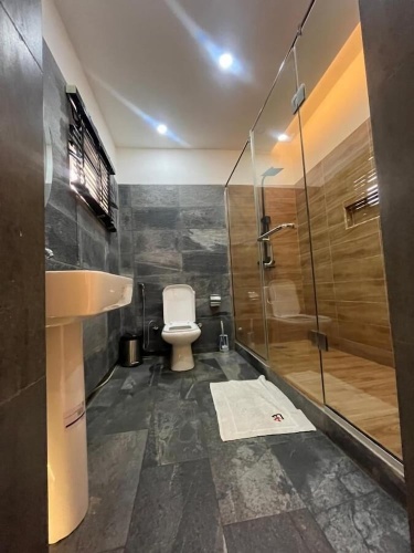 Euphoria Hotel & Suites by House 9