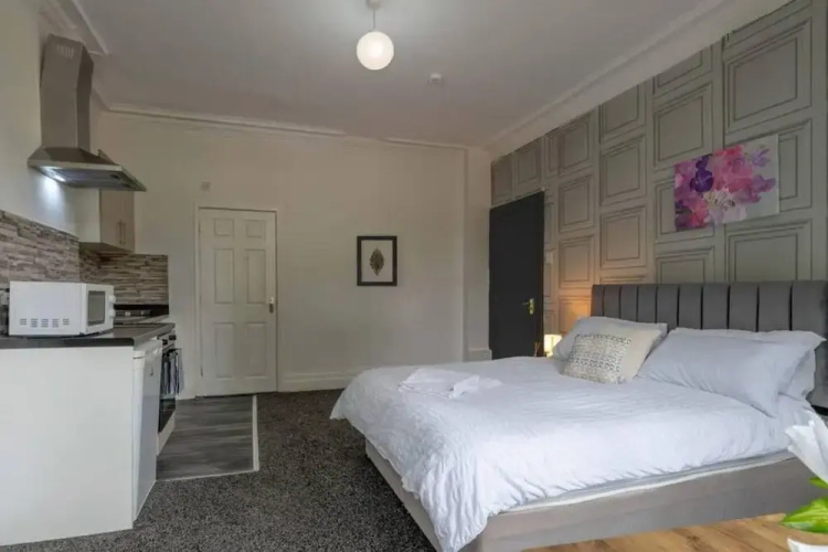 Inviting 1-bed Studio2 in Coventry
