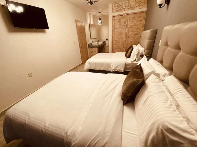 Hotel Montebello