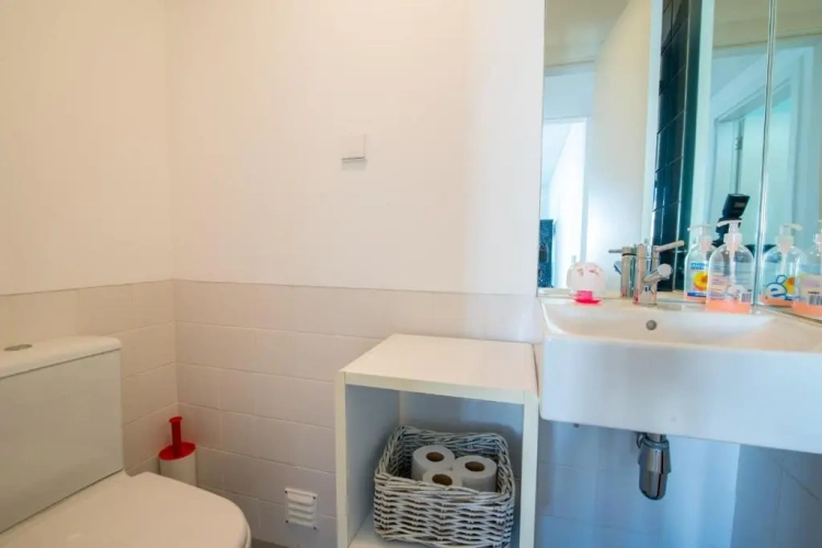 2 Bedrooms Apartment