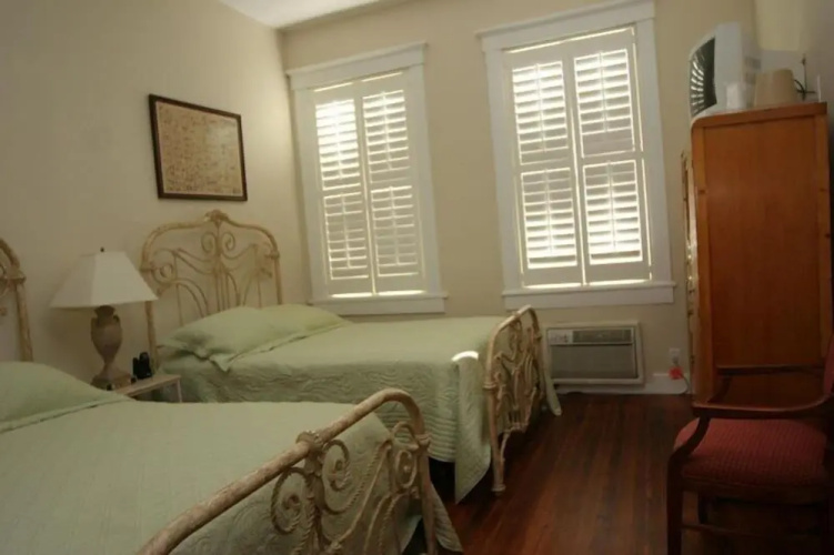 Riverview Hotel