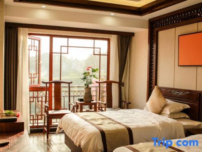 Deluxe Twin room with river view