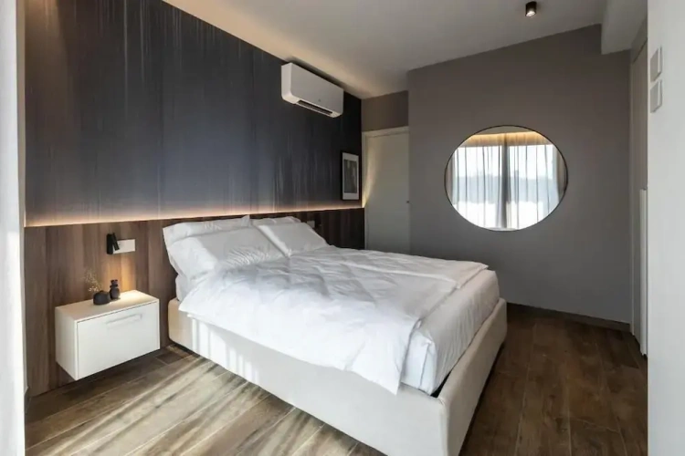 2 Bedrooms Premium Apartment with balcony