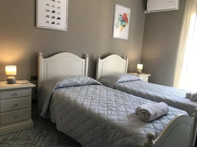 3 Bedrooms Apartment