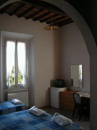 Scuole Bed and Car