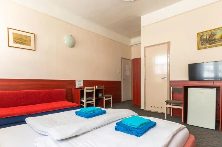 Standard Quadruple room