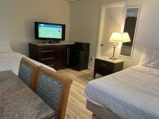 Economy Quadruple room