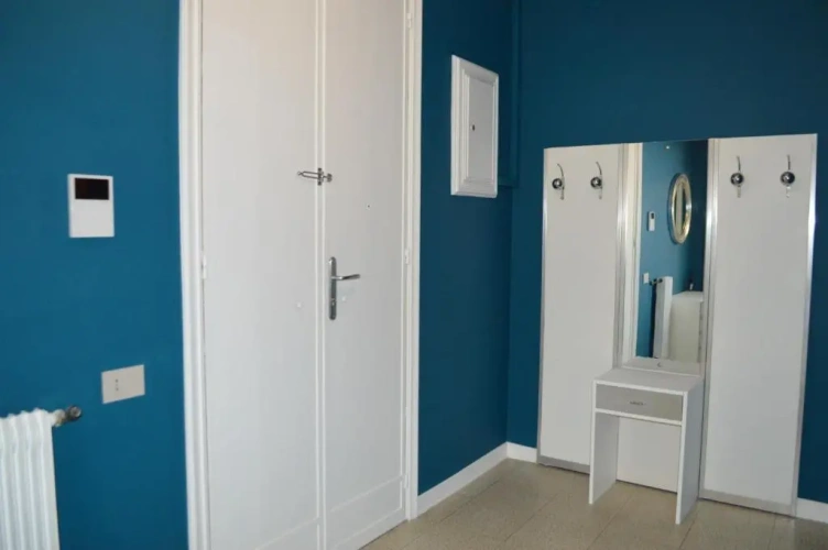 3 Bedrooms Apartment