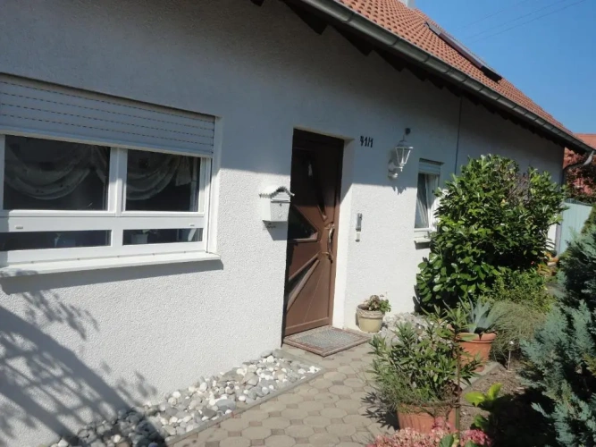 3 Bedrooms Apartment