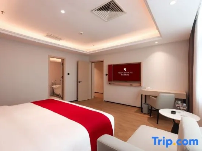 1 Bedroom Business Suite