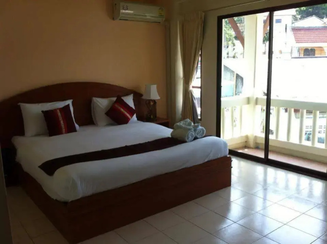 Phuket Holiday Hostel