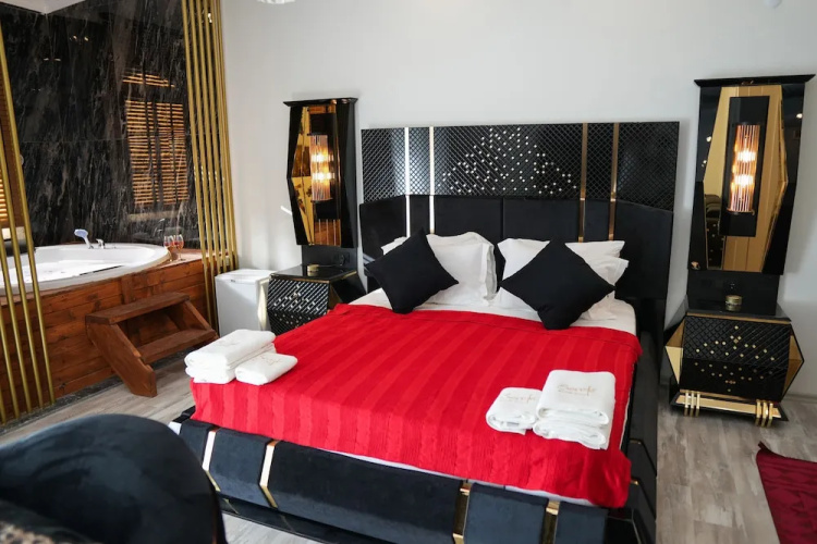 Şerefe Hotel Alaçatı
