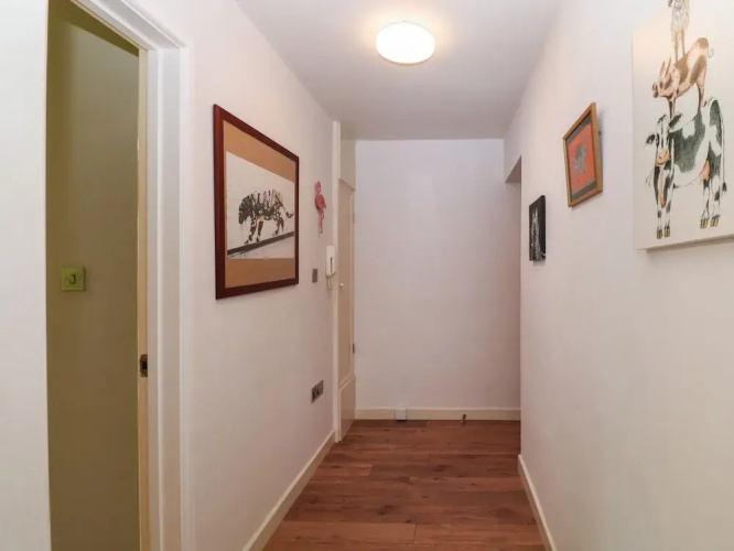 Flat 5 Fairwinds