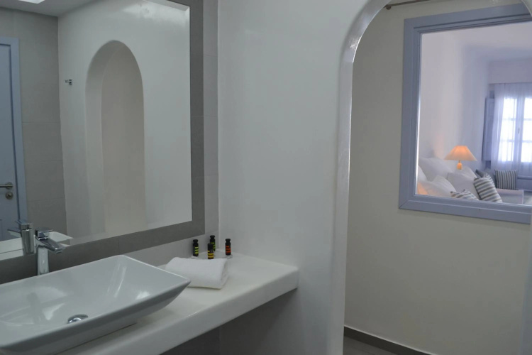 Maison Des Lys Luxury Suites photo 12