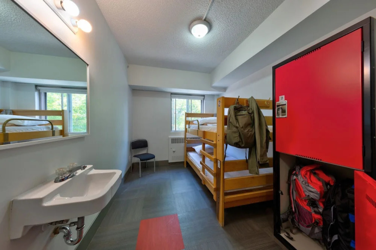 Hostelling International Edmonton