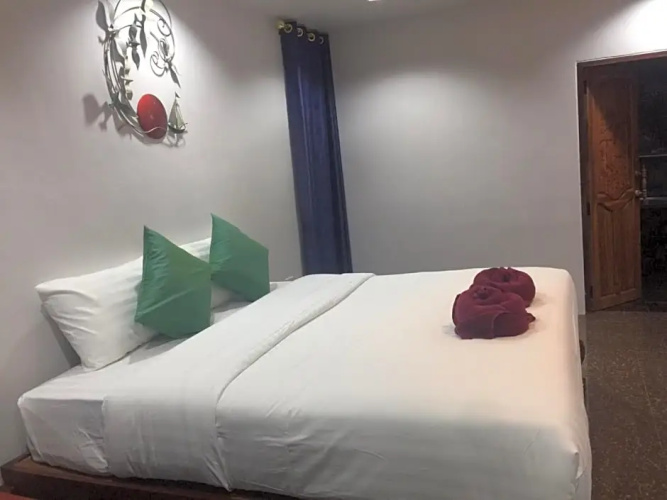 โรงแรม 12 ราศี เฮาส์ แม่สรวย