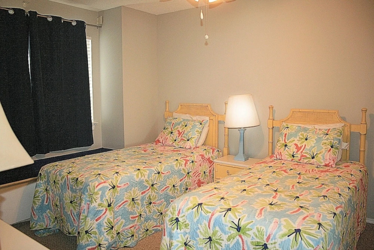 RainTree Villas 2F by RedAwning