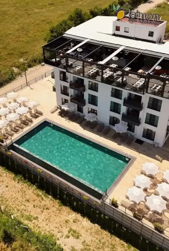 Lemon Suites & Restaurant