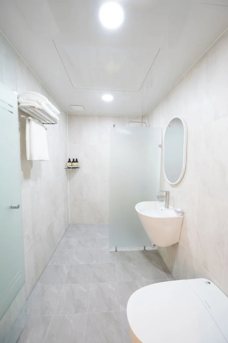 Vavant Tourist Hotel