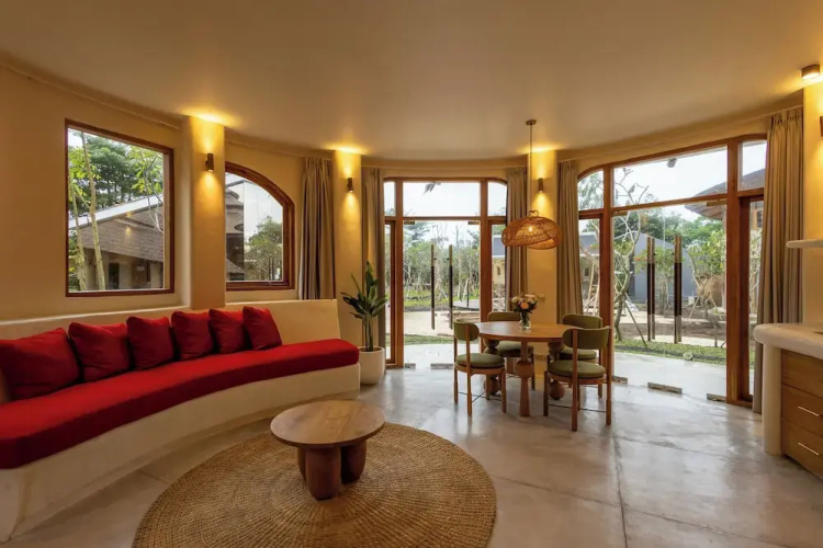 Nuanu Suites & Accommodations