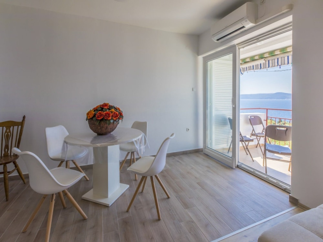 Apartment Vedry