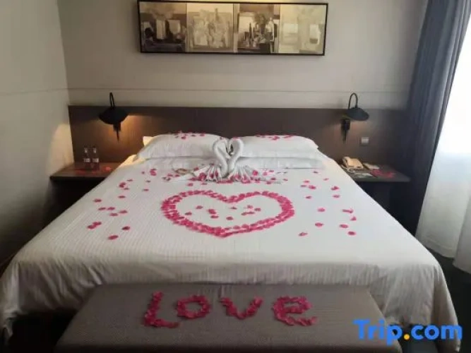 Premier room