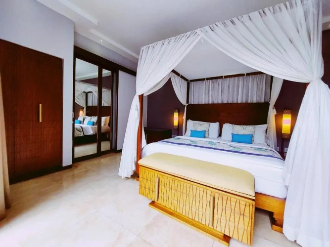 2 Bedrooms Villa