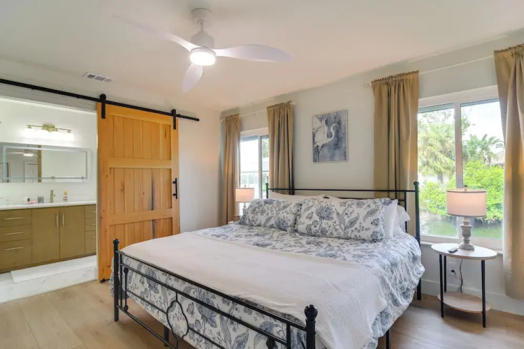 Sunsets, Tight Lines & Dock: Riverfront Ruskin Gem