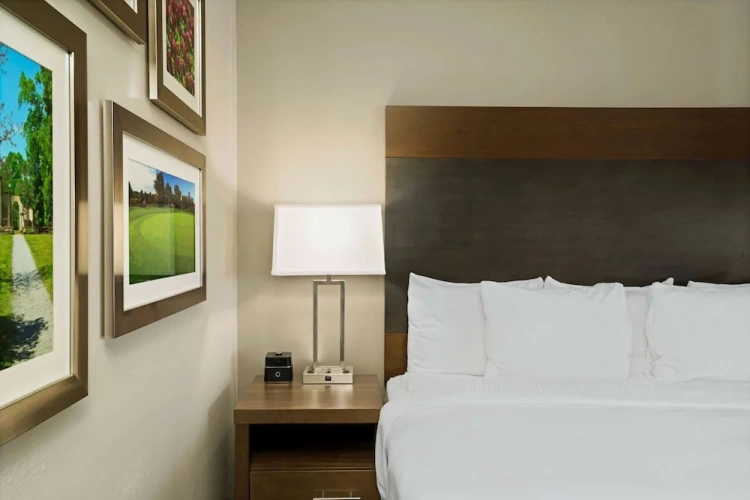 Deluxe Double Suite