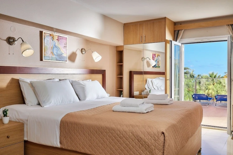 Superior Triple Studio with balcony and with sea view