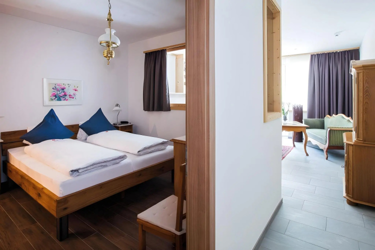 Carlton-Europe Vintage Adults Hotel photo 6