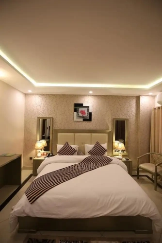 Standard Double Suite