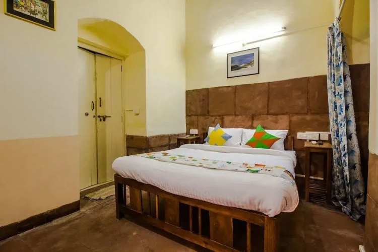 Graceful Studio Panjim by OYO Rooms