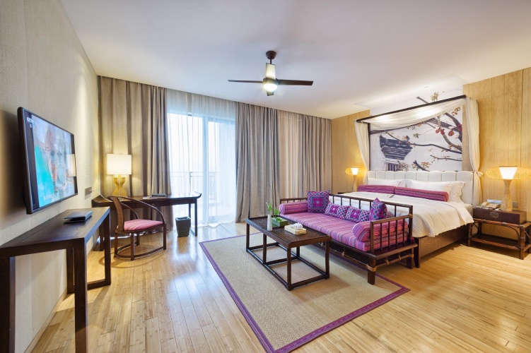 Deluxe Suite