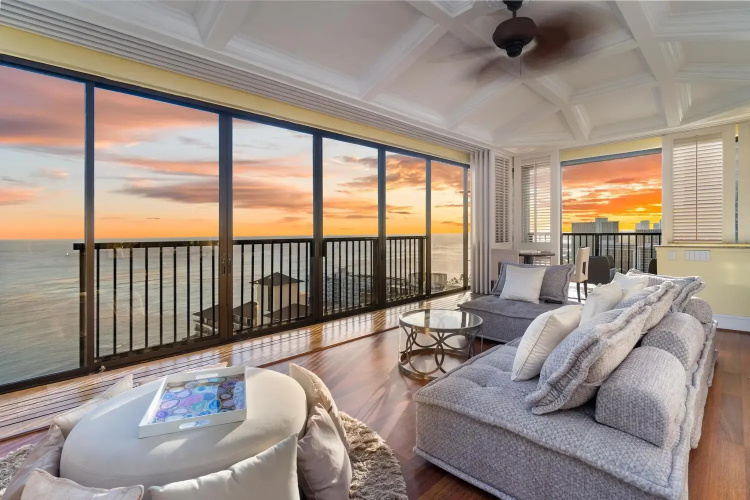 Oceanview Penthouse Suite