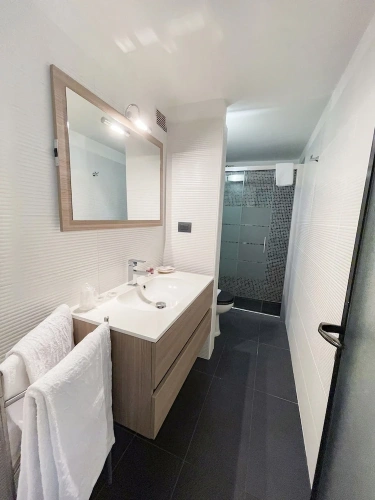 1 Bedroom Comfort Double room with balcony and with partial view