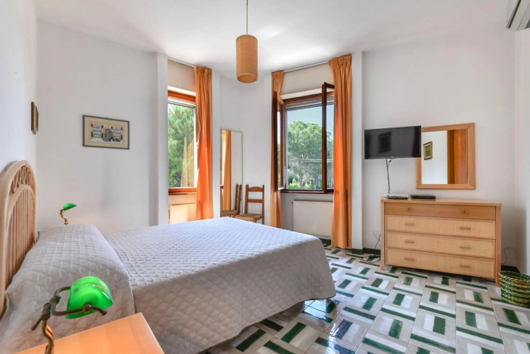 Octagonal villa with private pool and 10 beds-Villa Ottagonale