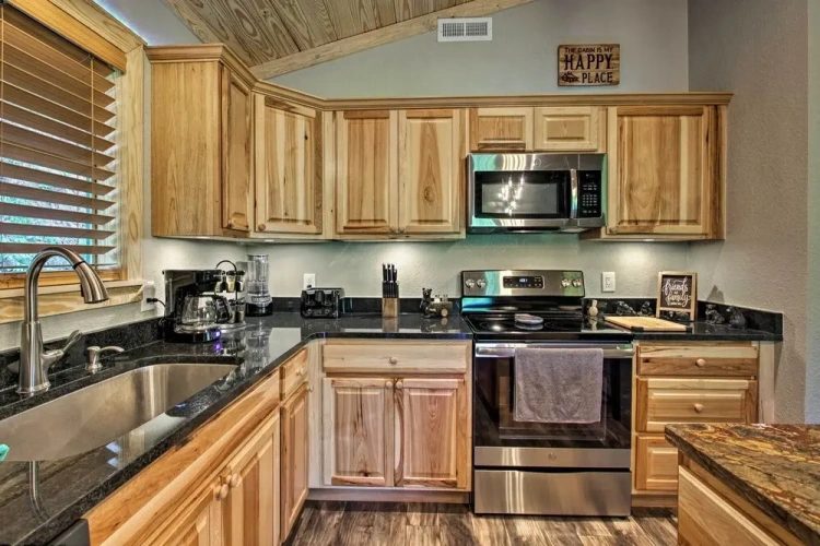 3 Bedrooms Cottage