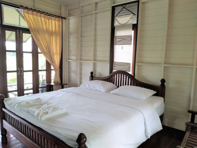 Khao Nam Khang Resort