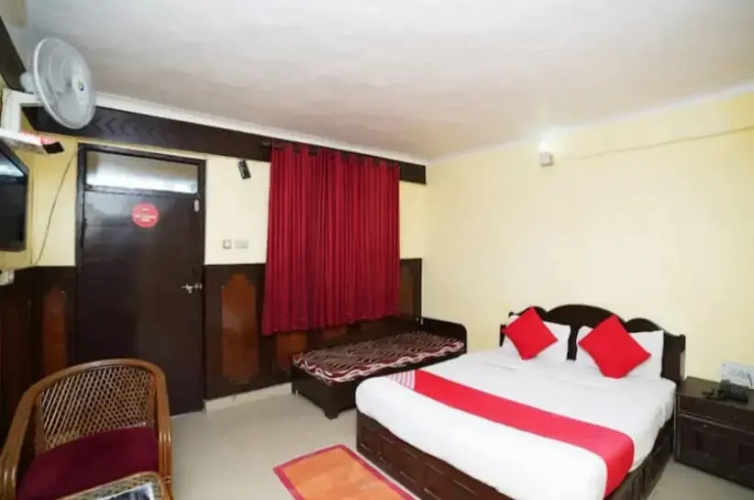 Hotel New Bharat