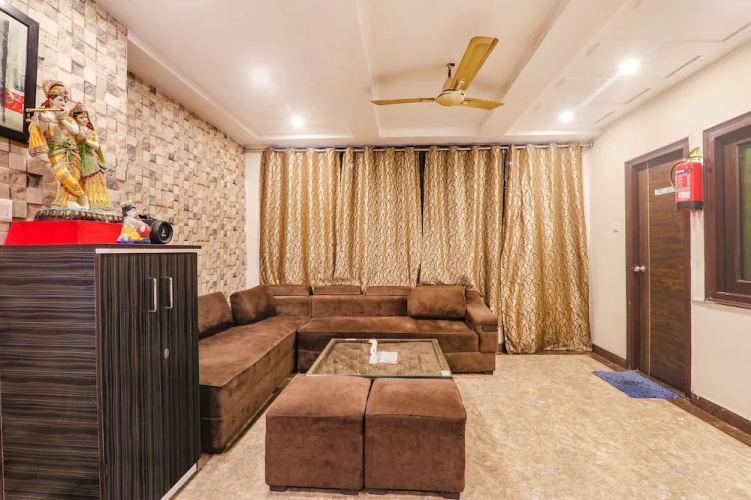 Fabhotel The Villa