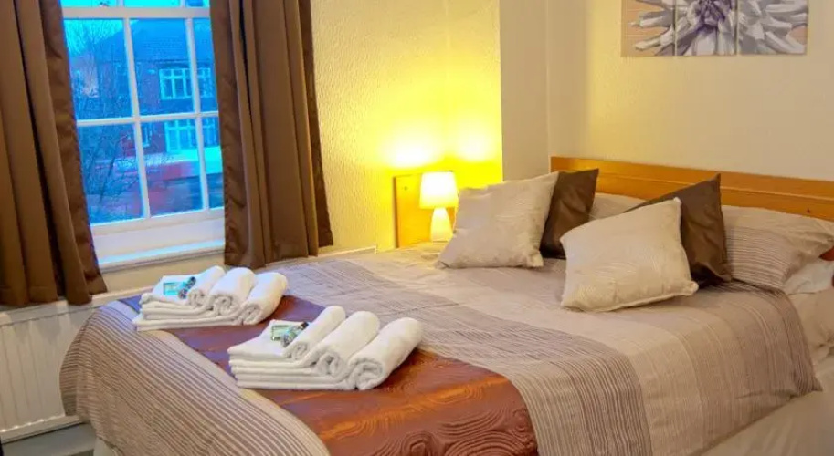 Cambridge Hotel