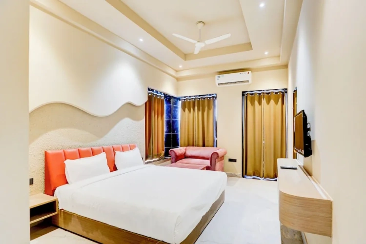 Deluxe room with balcony