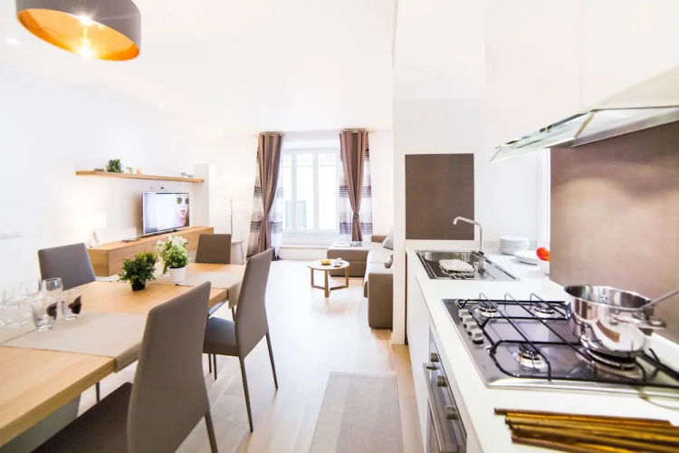 Rent In Rome - Valentino Luxury