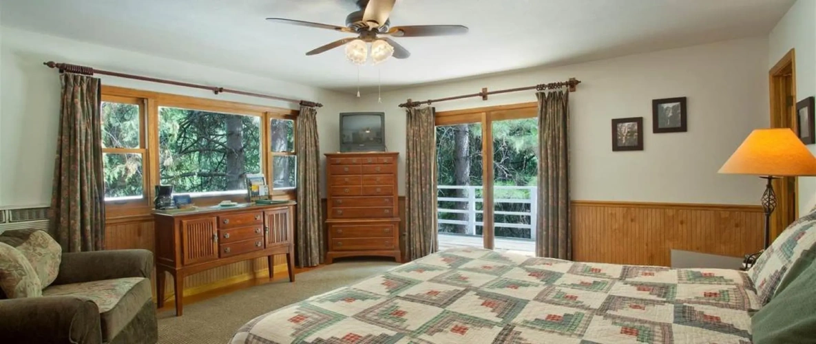 Standard Double room with balcony and with view