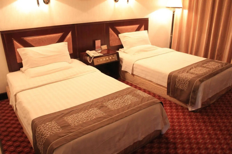 Qianshao Hotel Qingdao