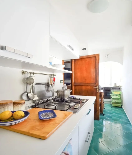 3 Bedrooms Apartment