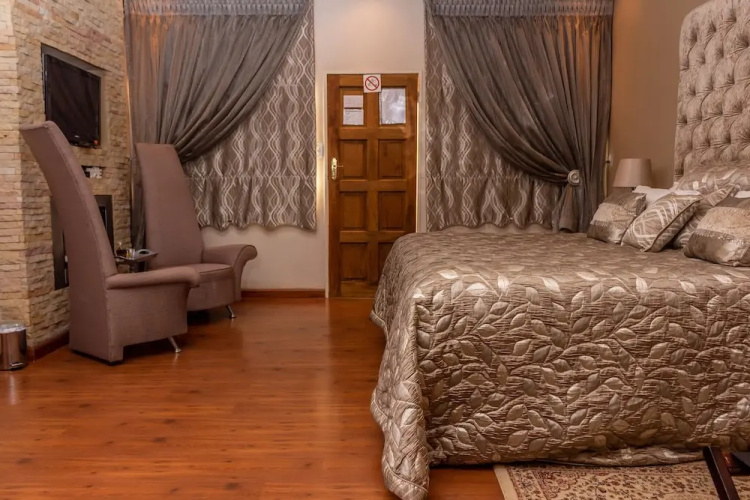Tuishuis Lodge