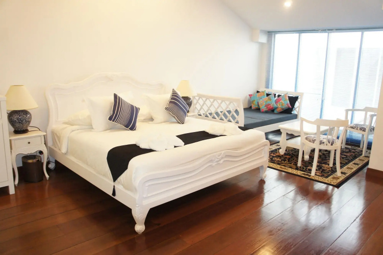Heeren Palm Suites